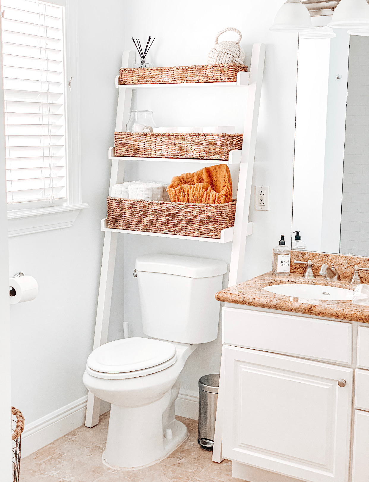 Bathroom shelf detail